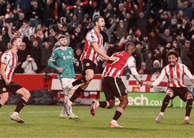 💡Noticias de la mañana: Liverpool 2-3 Bees, Manchester United 4-2 Brighton