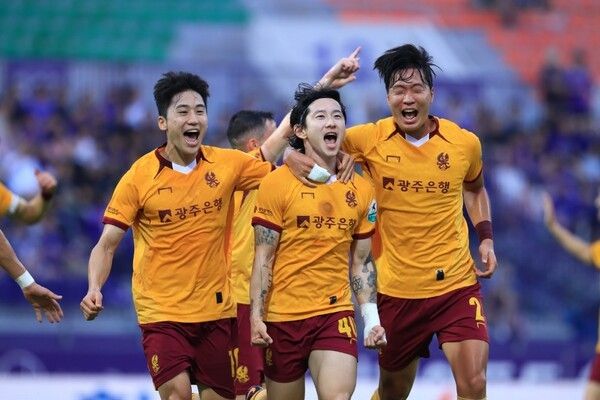 Entrenador de Gwangju, Lee Jung-hyo: Todavía nos quedan 6 partidos por jugar y esperamos luchar la batalla del descenso con todas nuestras fuerzas