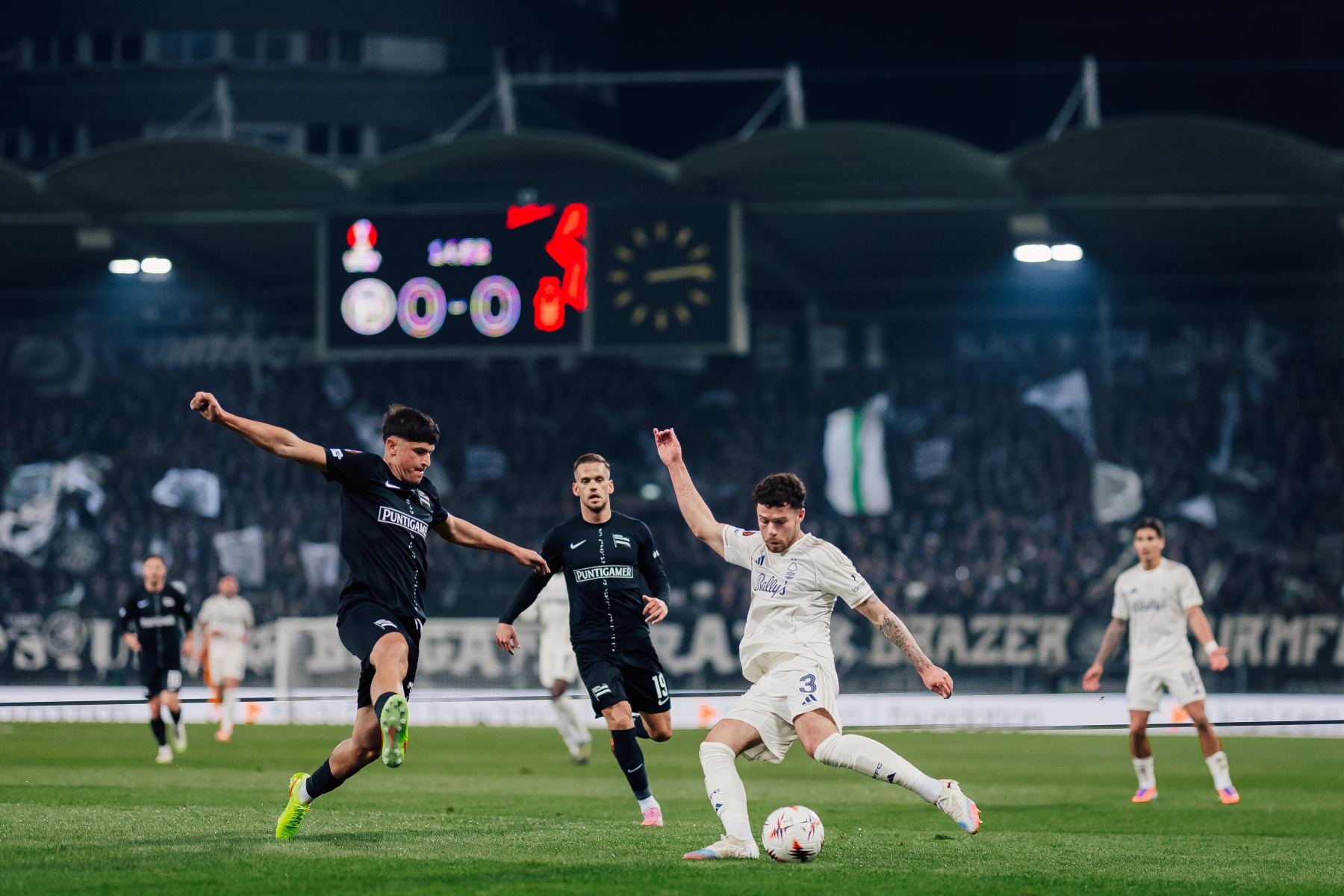 ¡Error del equipo visitante! Nottingham Forest no logró ganar 8 partidos consecutivos fuera de casa al inicio de esta temporada