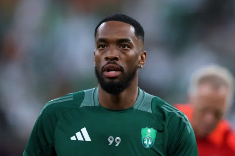 Medios británicos: Frank, buscando su antiguo club, espera fichar a Ivan Toney para reforzar el ataque