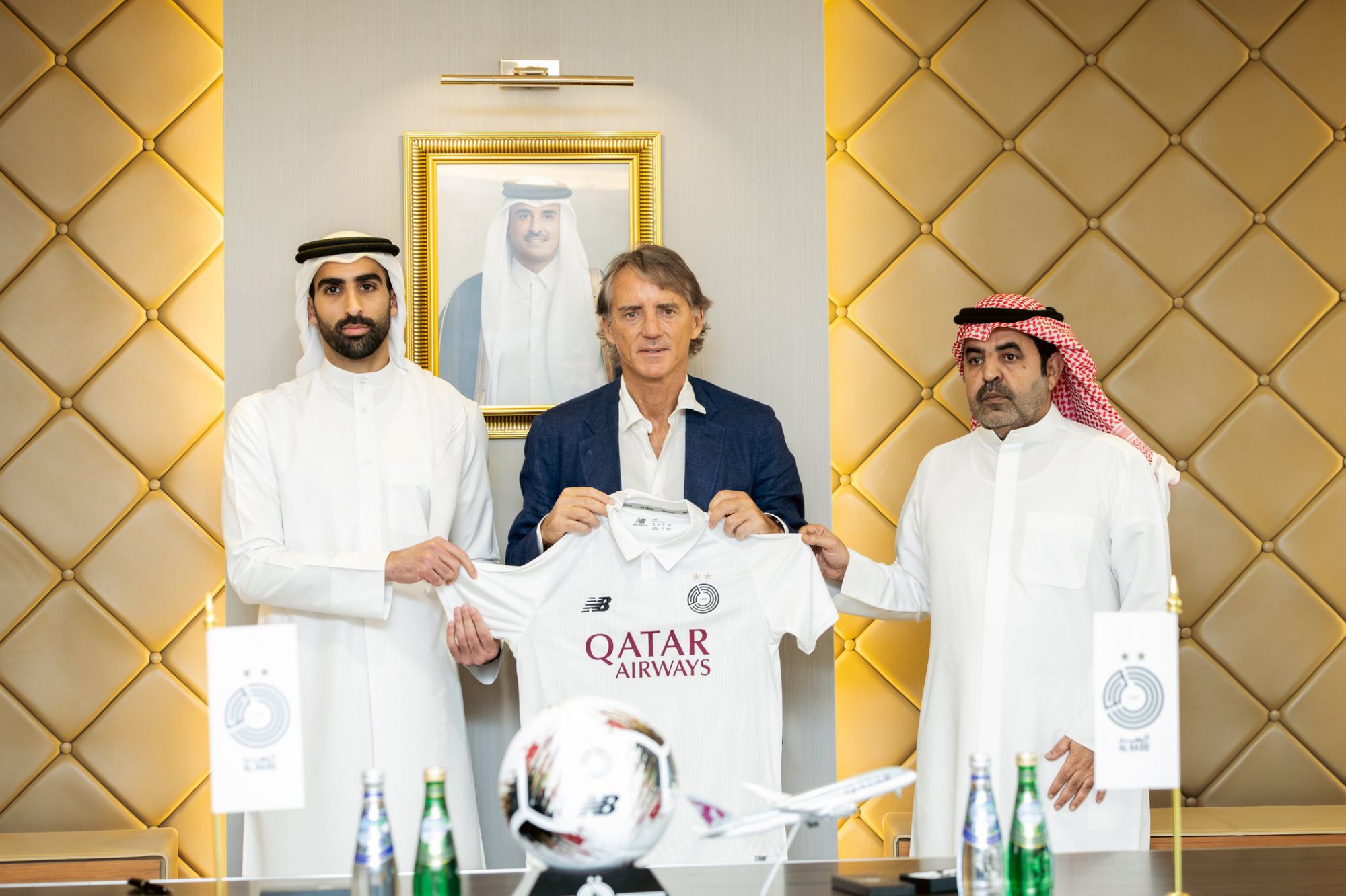 Oficial: Mancini, de 60 años, entrena al Qatar Sadr y firma por 2 temporadas y media