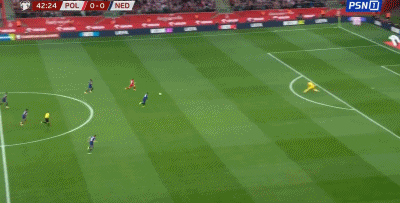 Entretiempo preliminar europeo mundial: Kaminski empujó la esquina más alejada y anotó, Polonia temporalmente 1-0 Holanda