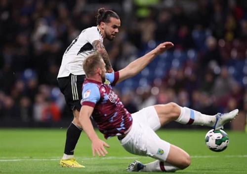 Burnley contra Crawley Town