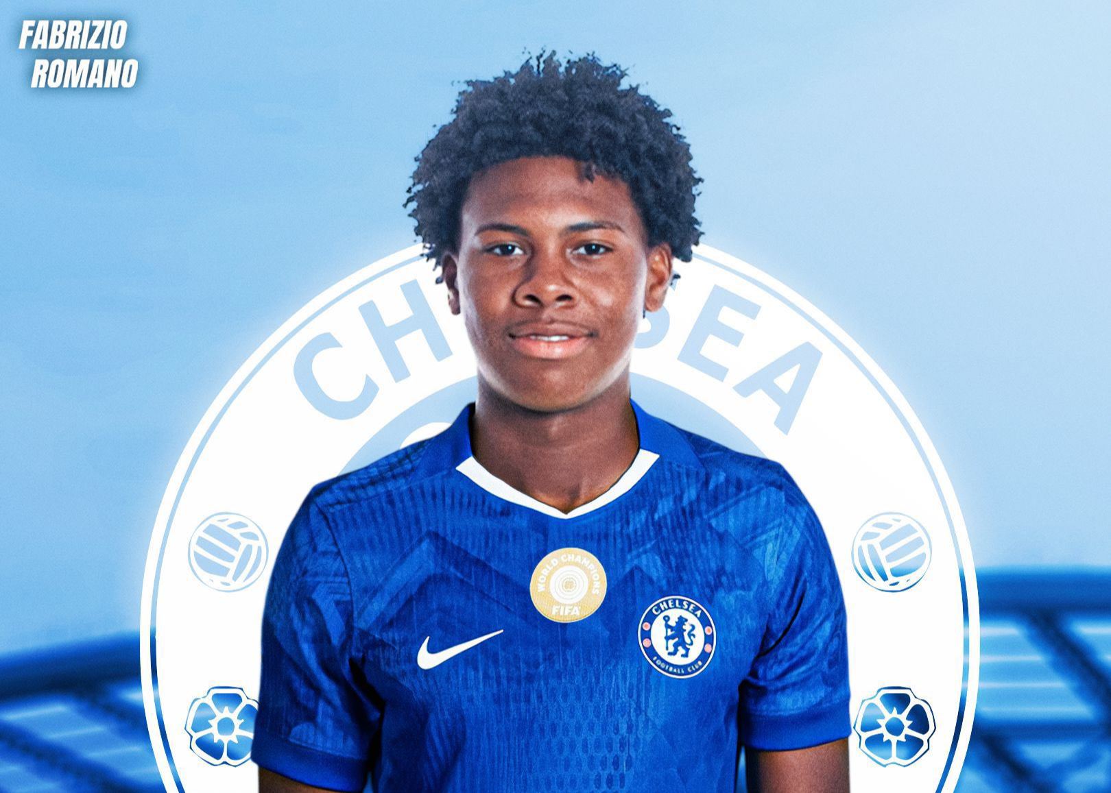 ¡Aquí vamos! Romano: Chelsea ficha al defensa ecuatoriano Ordóñez, de 16 años