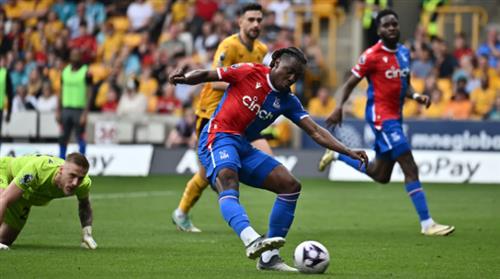 Lobos contra Crystal Palace