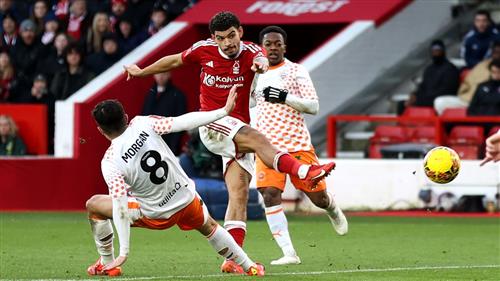Bosque de Nottingham contra Blackpool