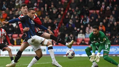 Sheffield United contra Luton Town