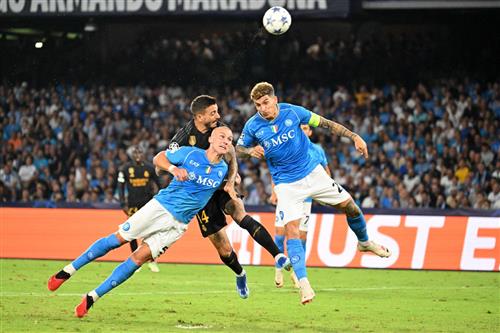 Nápoles vs Unión Berlín
