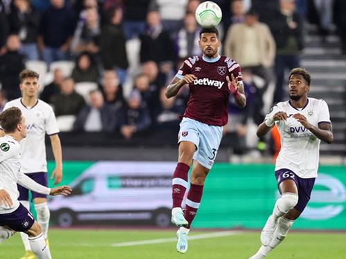 Larnaca AEK contra West Ham United