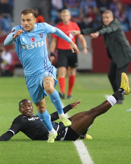 Estrella Roja VS Trabzonspor