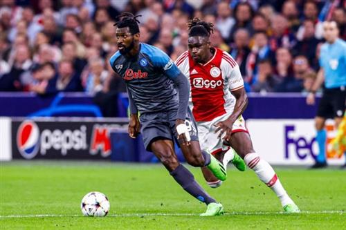 Nápoles vs Ajax