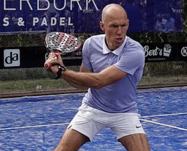 Daily Mail: Robben inicia su carrera en pádel y consigue su primer punto en agosto de este año