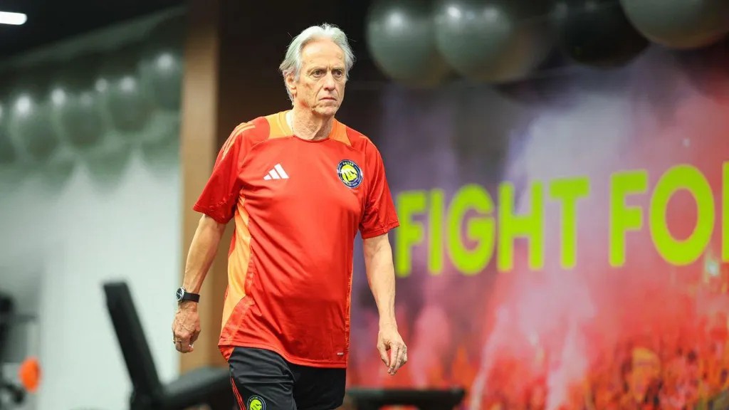 El entrenador ganador: Félix y Ronaldo forman una pareja fuerte, al técnico portugués le encanta quejarse demasiado de los árbitros