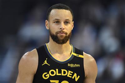 Curry: 2 victorias y 1 derrota no está nada mal teniendo en cuenta el apretado calendario de inicio de temporada. Siempre hay que probar la alineación al principio de temporada.