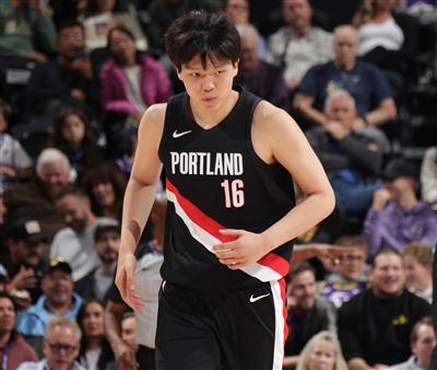 Zeng Lingxu: El efecto de estos cinco jugadores de los Trail Blazers es muy bueno, sin mencionar que Yang Hansen ni siquiera puede llegar a Klingen.