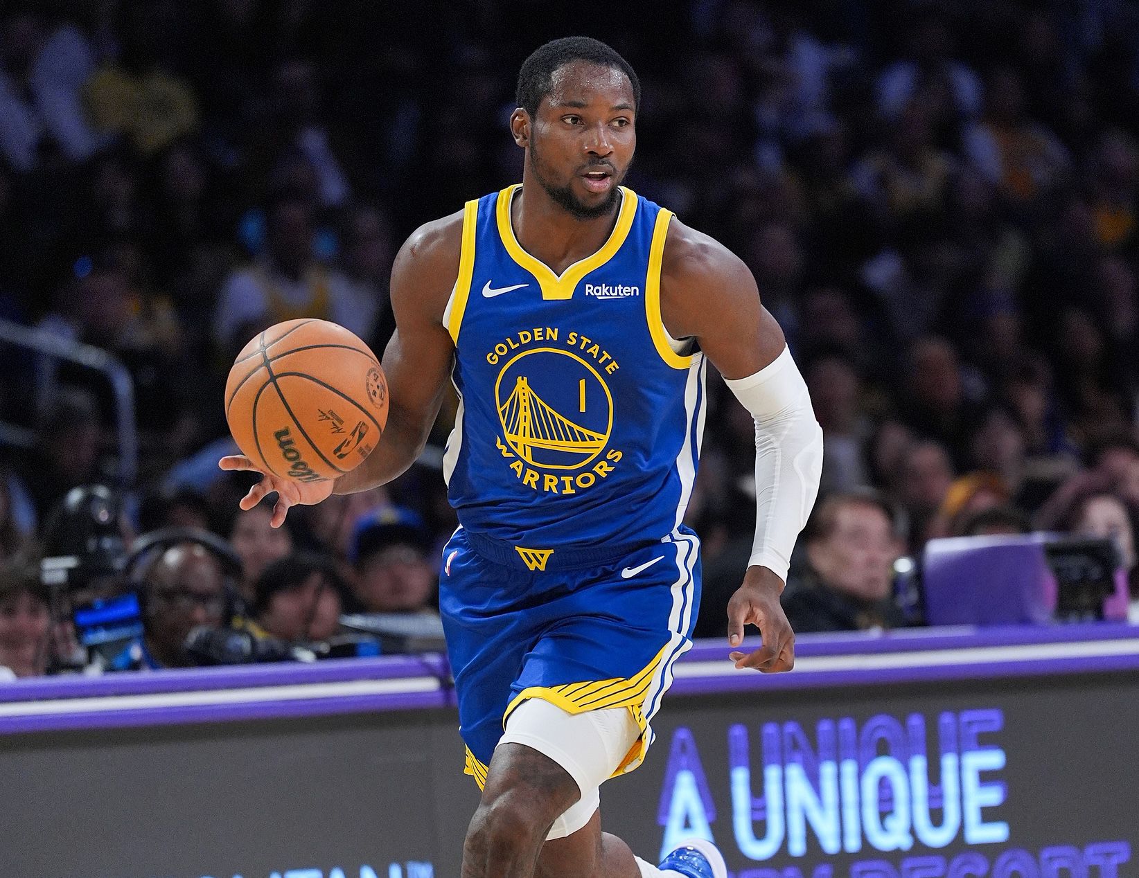 ¡Kuminga juega de reserva! Cole: No se trata de un jugador, se trata de todo el equipo