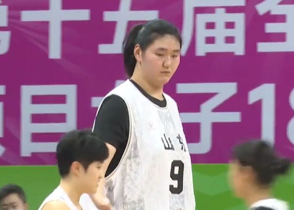 Zhang Ziyu anotó 31 puntos y atrapó 10 rebotes para ayudar a Shandong a ganar el campeonato de baloncesto femenino U18 de los Juegos Nacionales.