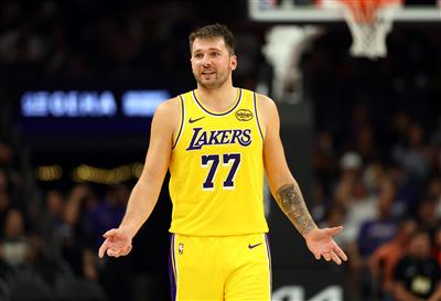 ¡Da tanto miedo después de perder peso! Doncic anotó 92 puntos, 23 rebotes y 17 asistencias en los dos primeros partidos.