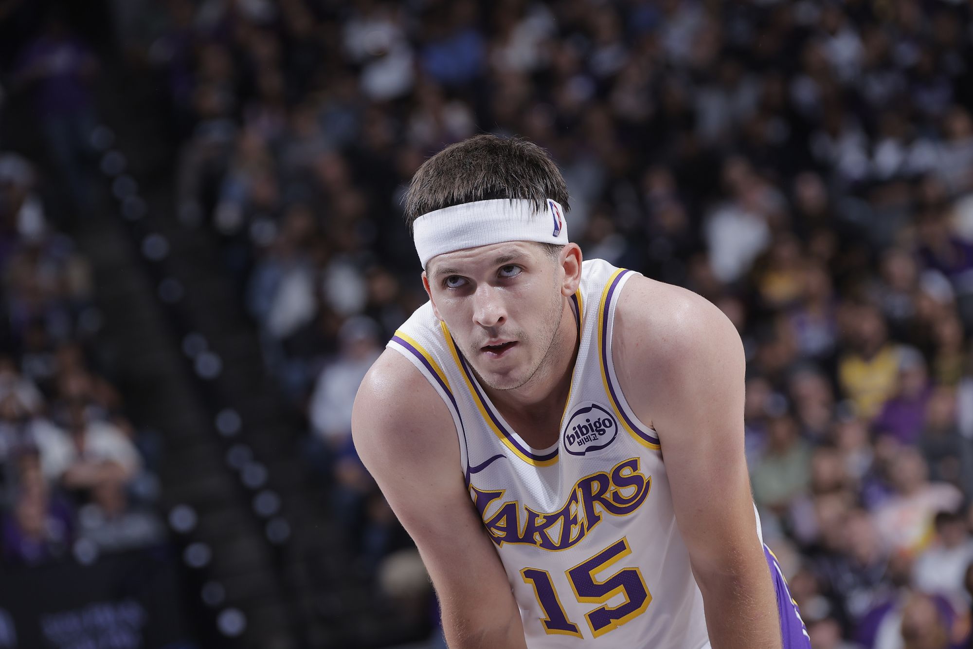 Los Lakers jugarán hoy contra los Spurs en casa: Reeves sigue ausente, Hayes puede jugar