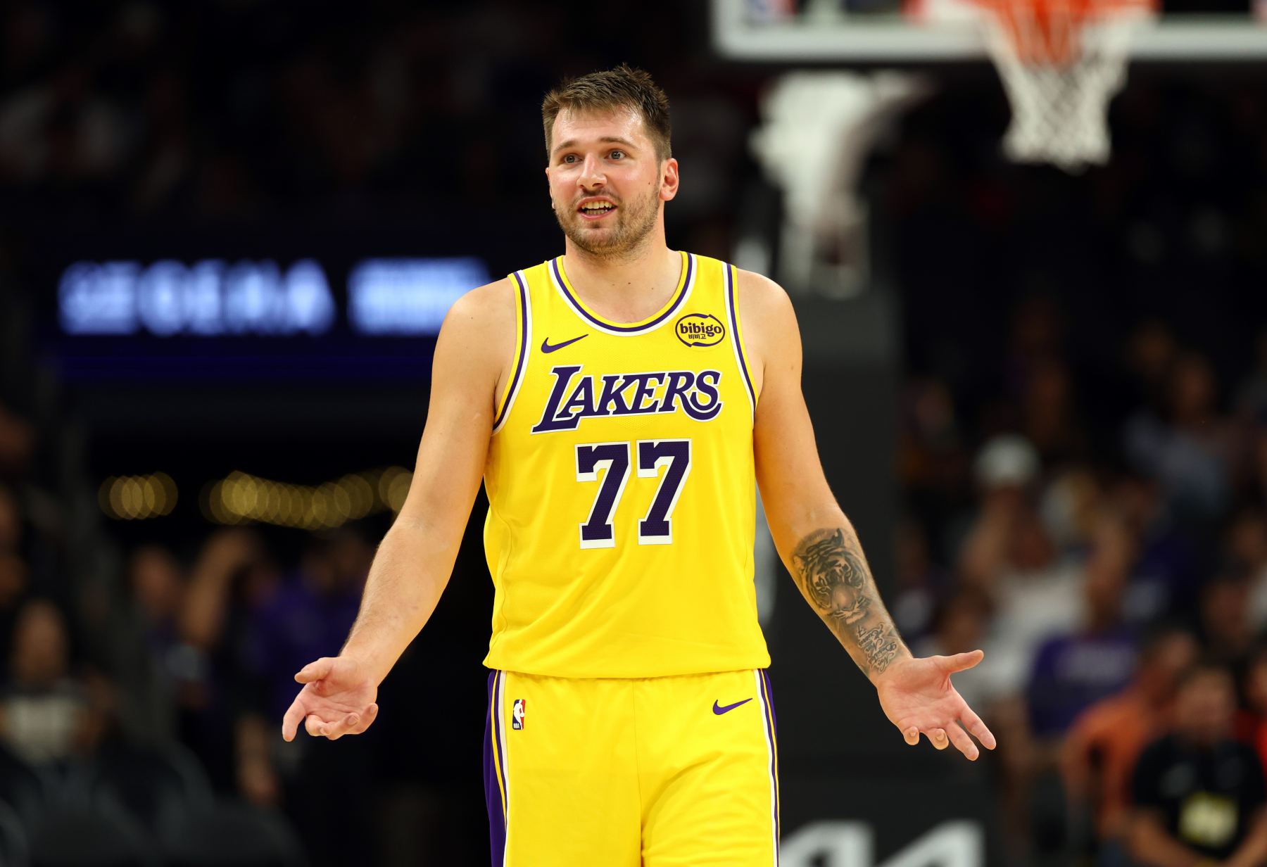 ¡Comparable a Jordan, Chamberlain y McAdoo! Doncic anotó más de 40 puntos por 50ª vez antes de cumplir 27 años